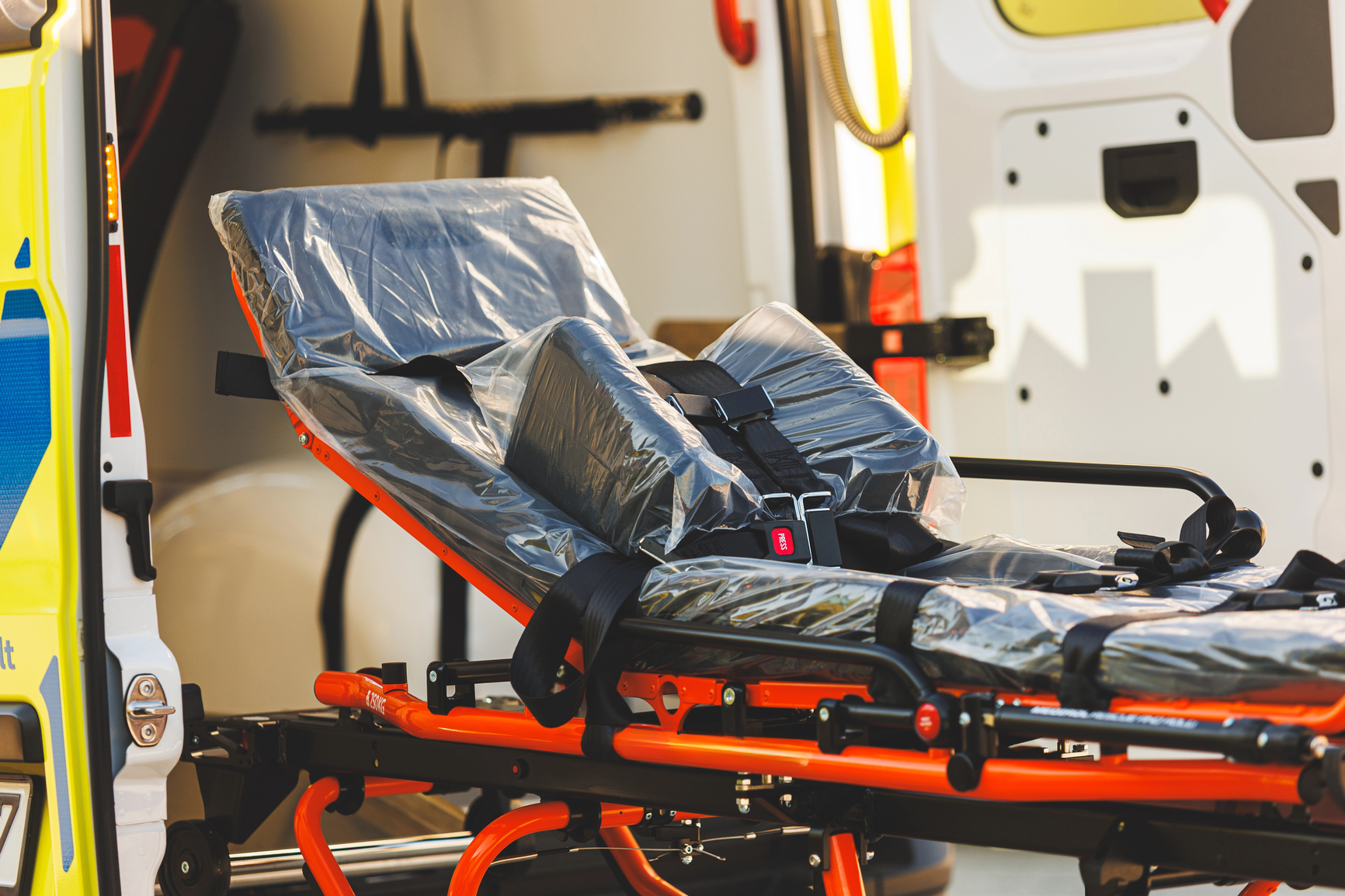 svc3 stretcher transport service (1)